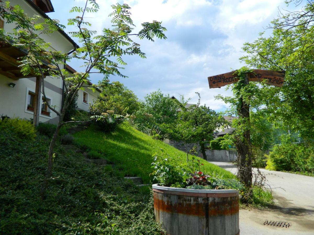 Willa Glamping Organic Farm Slibar Tržič Zewnętrze zdjęcie